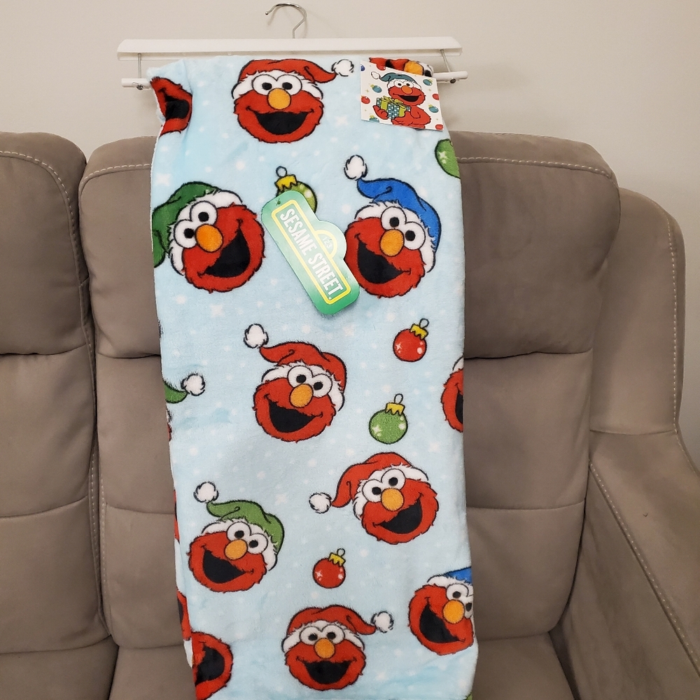 Sesame Street Elmo Throw Blanket - Light Blue and Red